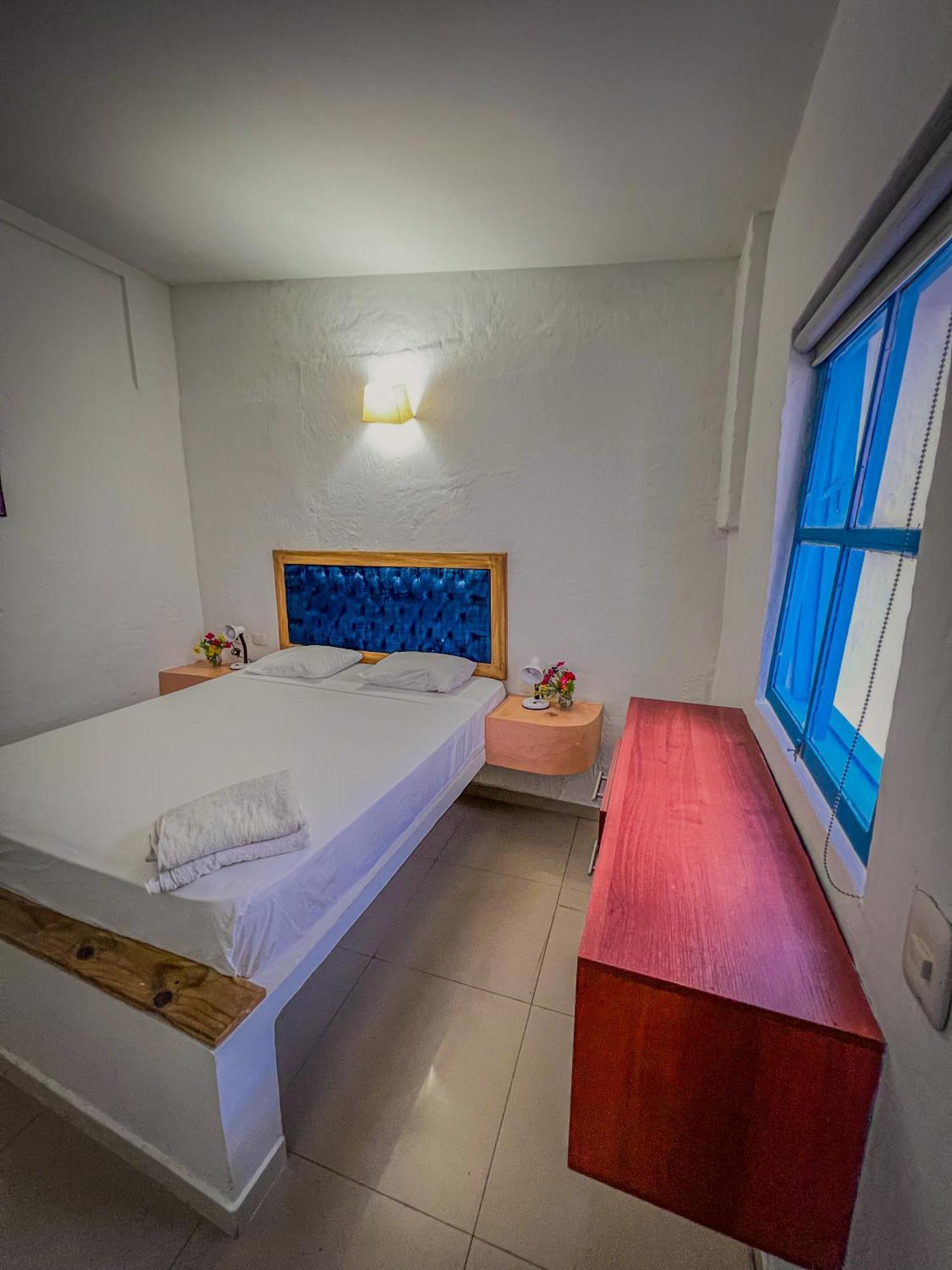 The Blue House Hostel Санта Марта Екстериор снимка