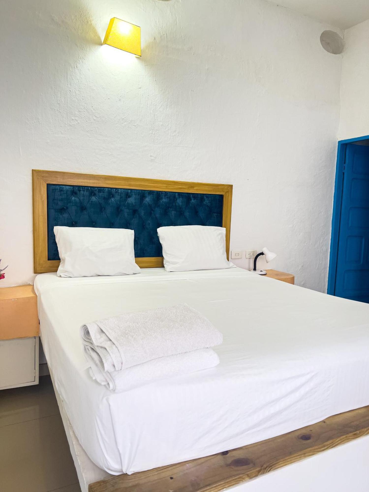 The Blue House Hostel Санта Марта Екстериор снимка