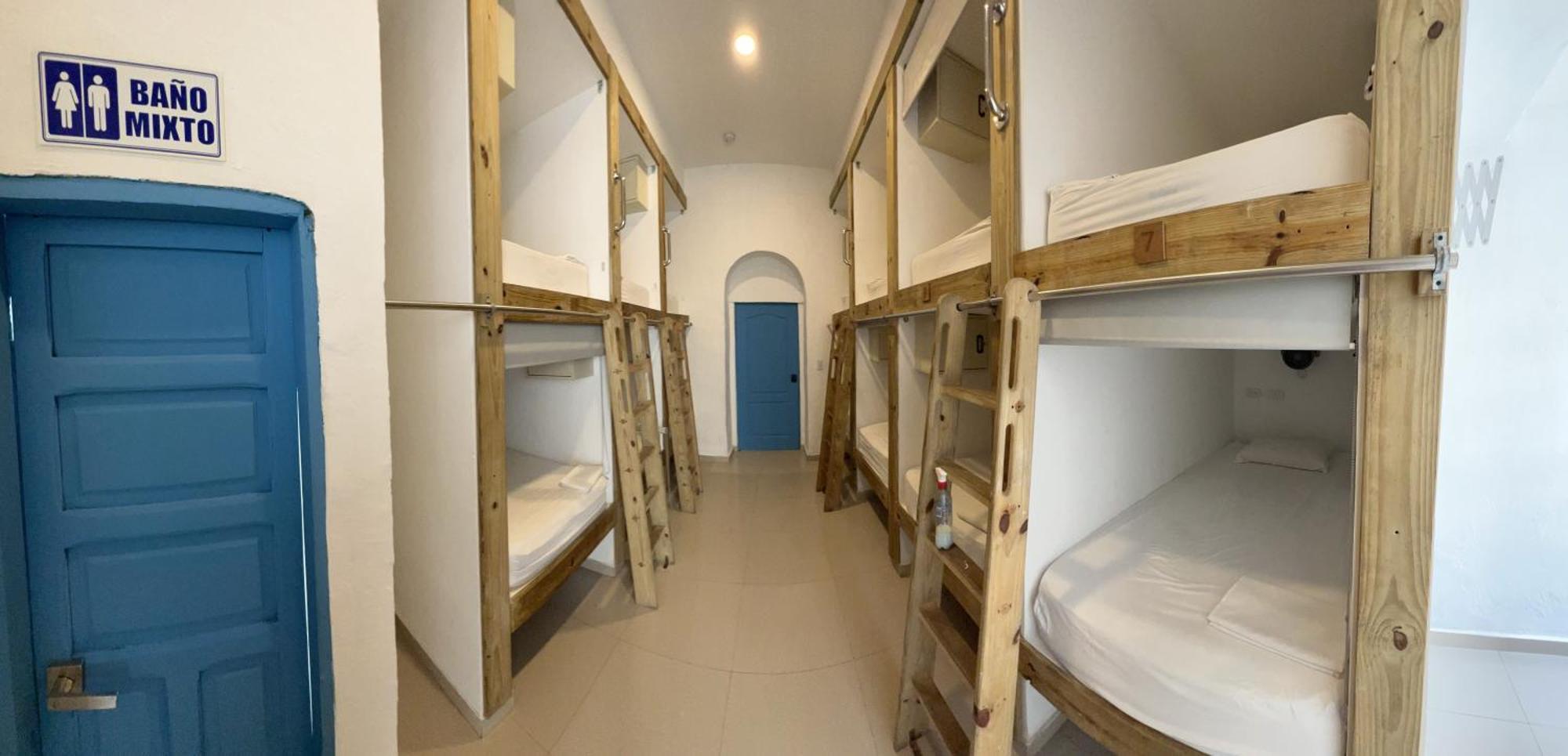 The Blue House Hostel Санта Марта Екстериор снимка